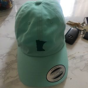 🔴 MN hat. New. Never worn